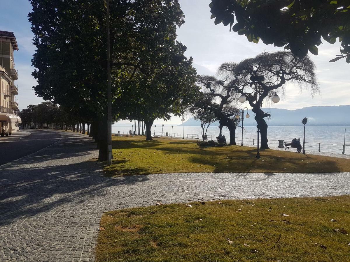 Monolocale Piano Terra Direttamente Sul Lago Verbania Exterior photo